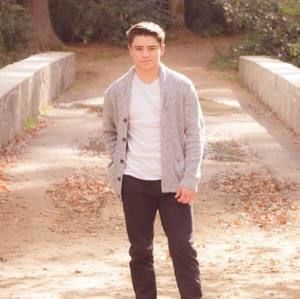 Meet your Posher, Devin